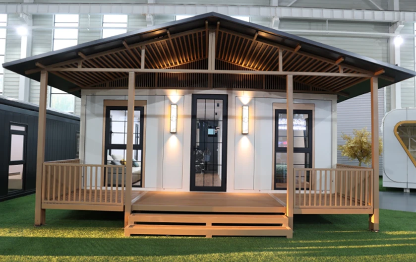 30-Foot Flat-Roof Double-Wing Extension House